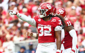 Grading the pick: Kansas City Chiefs go against the grain with bendy  Oklahoma EDGE R Mason Thomas