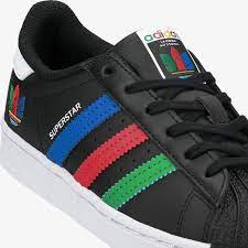 Nicknamed the clamtoe, shelltoe, shell shoes, shell tops, and sea shells. Adidas Superstar 2020 C Fw5237 Schwarz 59 99 Sneaker Sizeer De