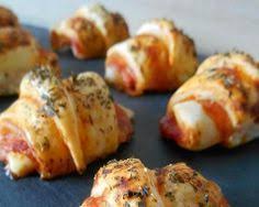 Croissants Aperitifs Facon Pizza Recette Recettes De Cuisine Recette Recette Croissant