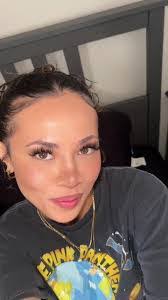 Donna Stoots's Instagram, Twitter & Facebook