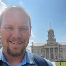 Andrew Armstead's Instagram, Twitter & Facebook