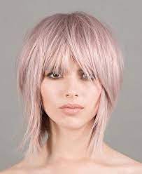 Every Day Our Editors Scour Instagram To Find The Best Most Beautiful And Inspiring Hai Medium Length Hair Styles Medium Hair Styles Hairstyles For Thin Hair