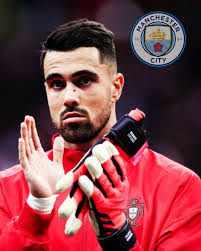 Juan Luyo's Instagram, Twitter & Facebook