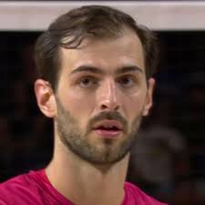 พี่แอรอน: นักวอลเลย์บอลชาวอเมริกัน