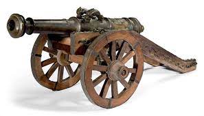 Le canon est entièrement fonctionnel, il peut faire des coups de feu lorsque vous utilisez une charge spéciale. Petit Modele De Canon D Ornement En Bronze Dans Le Style Du Xviieme Siecle