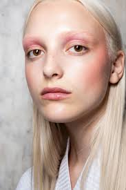 The Biggest Makeup Trends At Fashion Week Are Straight Out Of Euphoria Dramatic Eye Makeup Makeup Looks Makeup Trends