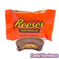 Reese S Peanut Butter Cups Snack Size Packs 25 Piece Bag Peanut Butter Cups Recipe Reeses Peanut Butter Cups Healthy Peanut Butter Cups
