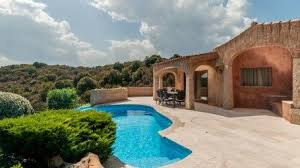 Sardinien Italien Villa Ferienvilla Mit Pool Ferienhaus Mit Pool In 2020 Ferienhaus Italien Ferienhaus Toskana Villa