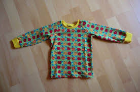 Kostenlose nähanleitung für ein langarmshirt. Kostenloses Schnittmuster Raglanshirt Summer Rockers Von Mamahoch2