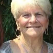 Doris Bowen's Instagram, Twitter & Facebook