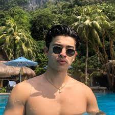 Andre brouillette gets a chance to talk to her sister. Loudre Nation On Twitter Twitter Party For Andre Tagline Tuesgetherforever Andre Always Remember No Double Tags No Emojis No Numbers Minimum Of Three Words Per