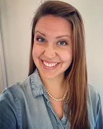 Hello to my new followers! My name is Anna (pronounced like the princess  from Frozen). I have recently moved to Texas after twelve years based in  Nashville, Tennessee! I'm excited to say,