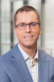 Robert Eberhardt's Instagram, Twitter & Facebook