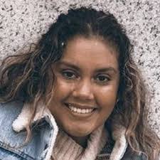 Vivian Stein's Instagram, Twitter & Facebook