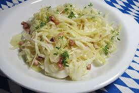 Bayrischer Krautsalat Mit Speck Von Engelmietz Chefkoch Rezept Krautsalat Mit Speck Bayrischer Krautsalat Krautsalat
