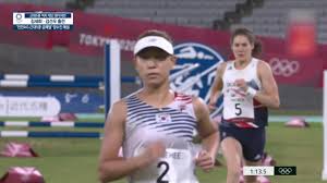 김세희는 5일 도쿄 무사시노노모리 종합 스포츠 플라자에서 열린 근대5종 여자부 펜싱 랭킹 라운드 35경기에서 24승 11패로 244점를 기록해 29승6패로 274점을 기록한 독일의 아니카 슐로이에 이어 2위에 올랐다. 6gdqfough8fppm