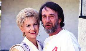 Rolling stone reported that the first lady of country passed away in her sleep at home on april 6, 1998; Tammy Wynette Death How Did Tammy Wynette Die Music Entertainment Express Co Uk