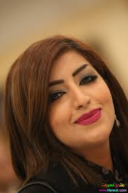 زوج بثينة الرئيسي من أشهر الإعلاميين والفنانين العرب، وهي تحمل الجنسية العمانية ولديها الكثير من الأعمال الفنية ولديها مسيرة حياة رائعة ومحبوبة، ولها مسيرة فنية نالت إعجاب الكثير من الناس.، ØµÙˆØ± Ùˆ Ù…Ø¹Ù„ÙˆÙ…Ø§Øª Ø¹Ù† Ø¨Ø«ÙŠÙ†Ø© Ø§Ù„Ø±Ø¦ÙŠØ³ÙŠ Ø§Ù„Ø¥Ø³Ù… Ø¨Ø§Ù„ÙƒØ§Ù…Ù„ Ø§Ù„Ø¹Ù…Ø± ØªØ§Ø±ÙŠØ® Ùˆ Ù…Ø­Ù„ Ø§Ù„Ù…ÙŠÙ„Ø§Ø¯