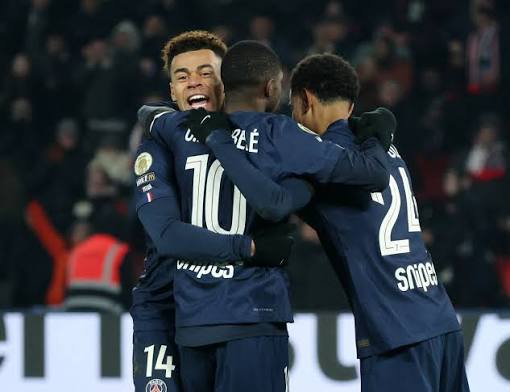 PSG giành chiến thắng trước đội bóng cùng thành phố