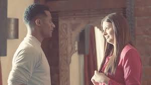يواصل النجم محمد رمضان تصوير مسلسله زلزال والمقرر عرضه فى شهر رمضان المقبل، وشارك كل من الفنانة هنادى مهنا و الفنان حسام داغر بصور من كواليس التصوير مع محمد رمضان. ØªØ¹Ø±ÙÙˆØ§ Ø¹Ù„Ù‰ Ù‡Ù†Ø§Ø¯ÙŠ Ù…Ù‡Ù†Ø§ Ø§Ù„ØªÙŠ Ø®Ø·ÙØª Ø§Ù„Ø£Ù†Ø¸Ø§Ø± ÙÙŠ Ù…Ø³Ù„Ø³Ù„ Ø²Ù„Ø²Ø§Ù„ ÙˆØ§Ù„Ø¯ØªÙ‡Ø§ ØªØ­Ù…Ù„ Ø§Ù„Ø¬Ù†Ø³ÙŠØ© Ø§Ù„ÙØ±Ù†Ø³ÙŠØ© Ù…Ø¬Ù„Ø© Ù‡ÙŠ