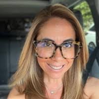 Theresa Mesa's Instagram, Twitter & Facebook