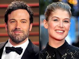 Many famous men have dated rosamund pike, and this list will give you more details about these lucky dudes. Gone Girl S Rosamund Pike Talks Ben Affleck S Comedy Chops People Com