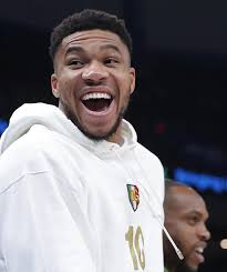 Ingen Giannis, Ingen Khris, Ingen bekymringer — Bucks vinner 5. på rad mot  Heat : r/MkeBucks