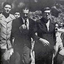 فريد شوقي واحمد مظهر في جنازة رشدى اباظة الله يرحمهم Historical Figures Historical Men