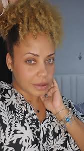 Porque el que viaja con @risatravel ríe mejor!😁😜✈️