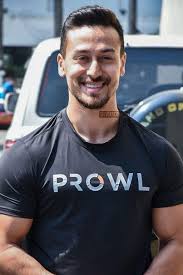 Fotografiya Bollywoodfashion Tiger Shroff Short Hair With Beard Patchy Beard
