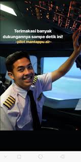 Setelah lulus dari sma negeri 5 surabaya. Jerome Polin Mantappu Air Fotografi Remaja Gambar Teman Remaja