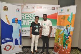 Atleta, jugadora de fútbol (llegó a representar a nigeria en los mundiales femeninos de 1991); Chioma Ajunwa Sports Team Posts Facebook