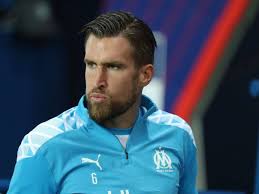 Kevin strootman's style of play. Genua Vor Strootman Leihe