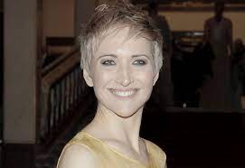 Kiedy justyna steczkowska (46 l.) była pięcioletnią dziewczynką, miała poważny wypadek i omal nie straciła życia. Magda Steczkowska Bez Makijazu Pokazala Zdjecie Sprzed Charakteryzacji Do Programu Twoja Twarz Brzmi Znajomo Jastrzab Post