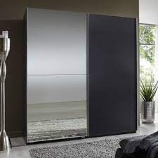 Jual lemari pakaian adalah salah satu bisnis yang sedang berkembang saat ini. 26 Model Lemari Pakaian Aluminium Terbaru 2018 Lemari Pakaian Lemari Lemari Pakaian Minimalis