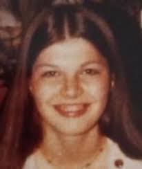 Lisa Vander's Instagram, Twitter & Facebook