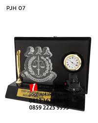 Plakat Jam Grafir Satya Adhi Wicaksana Pen Holder Di 2020 Kerangka Akrilik Beri