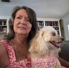 The infamous drawl. The ethereal wisdom. The eternal evolution.  @officiallymcconaughey Listen to the full episode—out now.