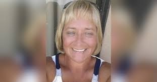 Amber Holley's Instagram, Twitter & Facebook