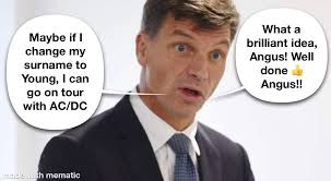 Mark Golding and the PNP Politicians are coming under heavy criticisms from  well thinking Jamaicans. Mark Golding smells defeat as he will join Comrade  Peter Phillips as the next PNP Opposition Leader