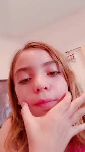 Danielle Embrey's Instagram, Twitter & Facebook