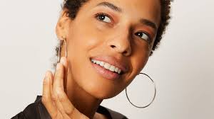 How to Use Witch Hazel in a Skincare Routine