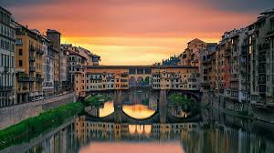 Unul dintre primele oraşe din europa care a adoptat iluminatul stradal, parisul este şi locul în care au creat şi trăit scriitori şi artişti de renume, începând cu lyon daca tot vorbim de cele mai frumoase oraşe din franţa, nu puteam uita de lyon. Foto A Fost Desemnat Cel Mai Frumos Oras Din Europa In 2017 Tv8 Md