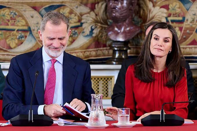 Letizia Ortiz y Felipe VI, divorcio por supuesta traición? Habla Mhoni Vidente | Revista Vea