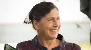 Marilyn Stoltzfus Passes