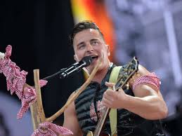 Die single hallihallo von andreas gabalier: Konzertkritik Zum Auftritt Von Sanger Andreas Gabalier Im Munchner Olympiastadion Kultur