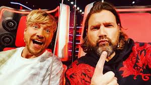 Er ist der frontmann der finnischen rockband sunrise avenue. Samu Und Rea Ein Team So Kam Es Zum The Voice Doppelstuhl Promiflash De
