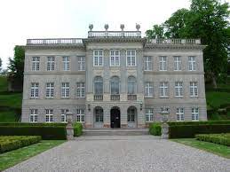 Marienlyst slot) is a palatial residence located in helsingør, denmark. Marienlyst Castle Wikipedia