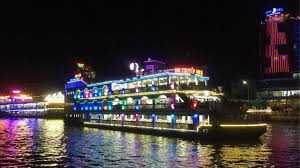 Nếu bạn là người yêu thích khám phá phong cảnh sông nước không nên bỏ qua địa điểm. Báº¿n Ninh Kiá»u Cáº§n ThÆ¡ Ngáº¯m Váº» Ä'áº¹p Lá»™ng Láº«y Cá»§a Tay Ä'o Vá» Ä'em