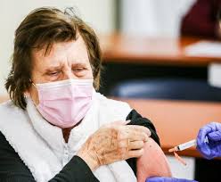 Quad-City COVID-19 vaccination rate remains stable, new infection numbers  low